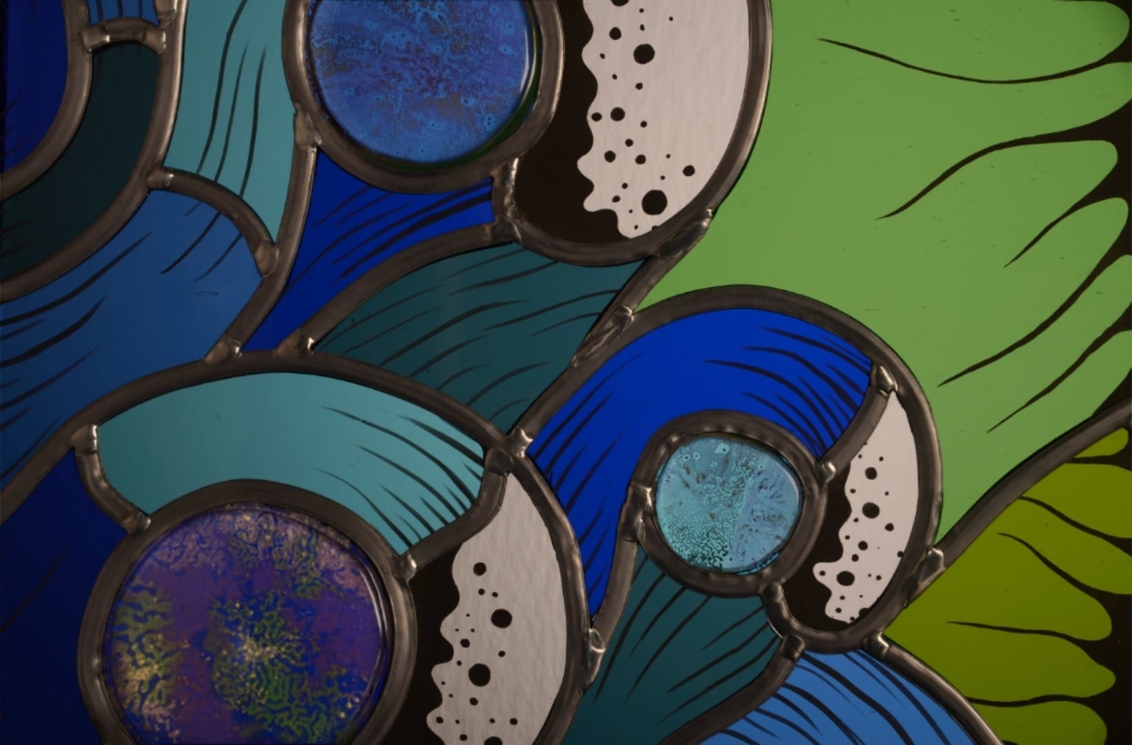 Uniek glas-in-lood kunstwerk op maat ontworpen door Krisglas in Delft