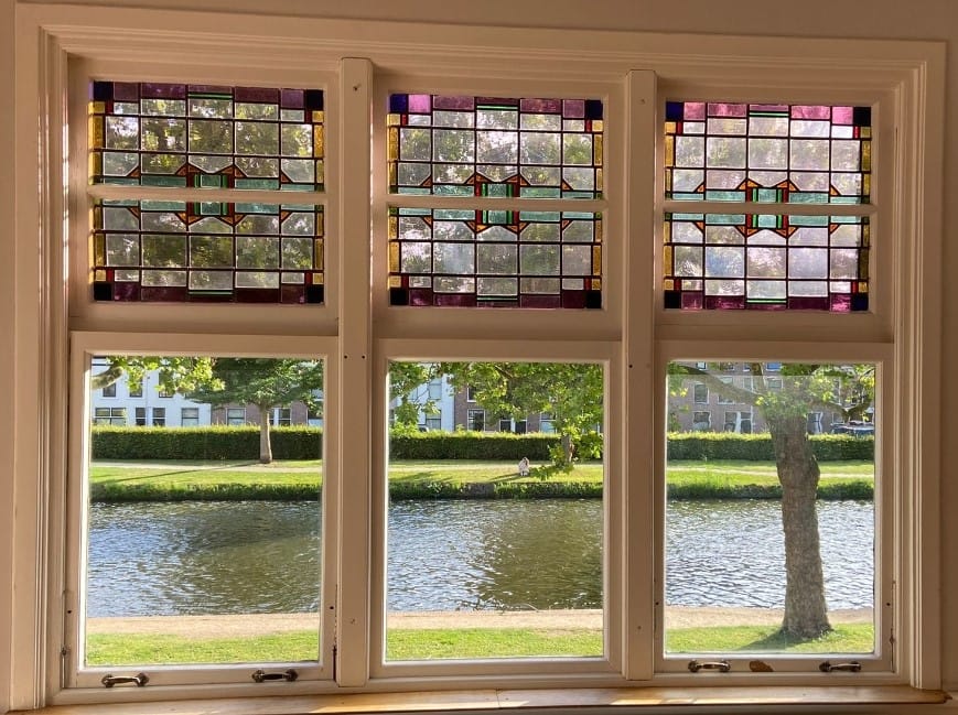 Glas-in-lood voor monument of kerk door Krisglas Delft